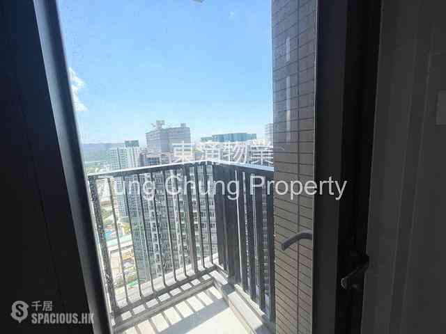 Tung Chung - The Visionary Tower 10 08