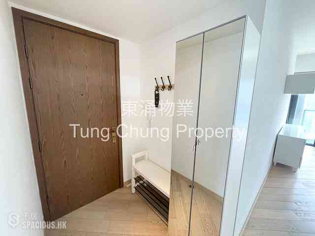 Tung Chung - The Visionary Tower 10 02