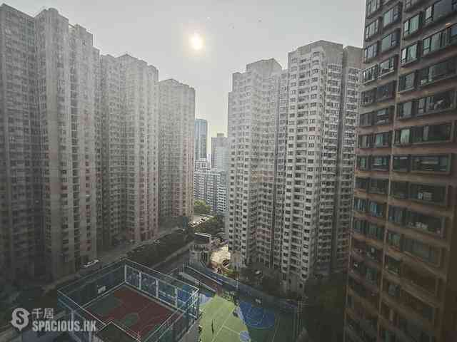Fortress Hill - Le Sommet Block 2 03