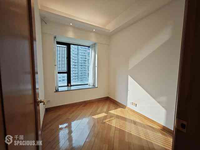 Fortress Hill - Le Sommet Block 2 06