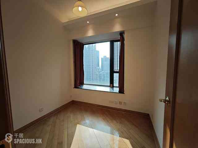 Fortress Hill - Le Sommet Block 2 07