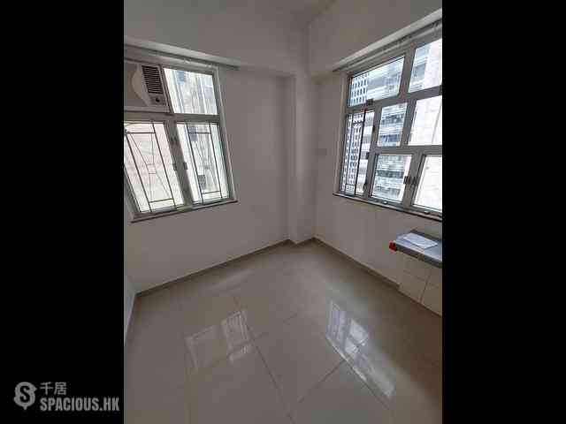 Wan Chai - Ko Wah Building(Go Wah Mansion) 10