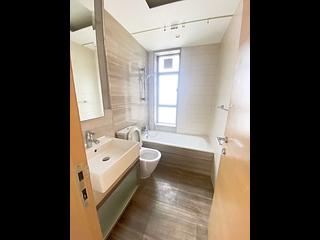 Sai Ying Pun - Island Crest Block 1 06