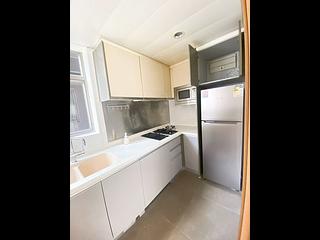 Sai Ying Pun - Island Crest Block 1 04