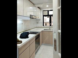 Mid Levels West - Realty Gardens 21