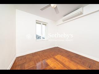 Chung Hom Kok - Villa Piubello 09