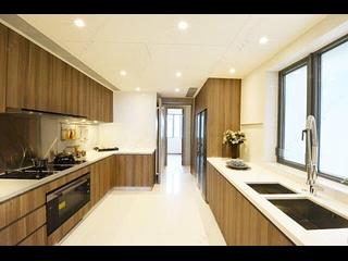 Mid Levels Central - Branksome Grande 07