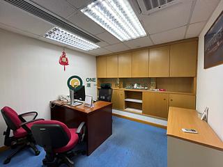 Sheung Wan - Hua Qin International Building 03