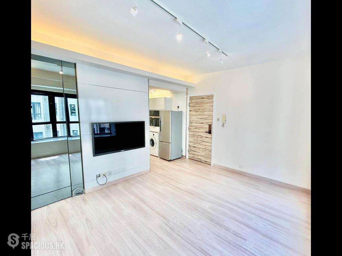 Mid Levels Central - Vantage Park 01