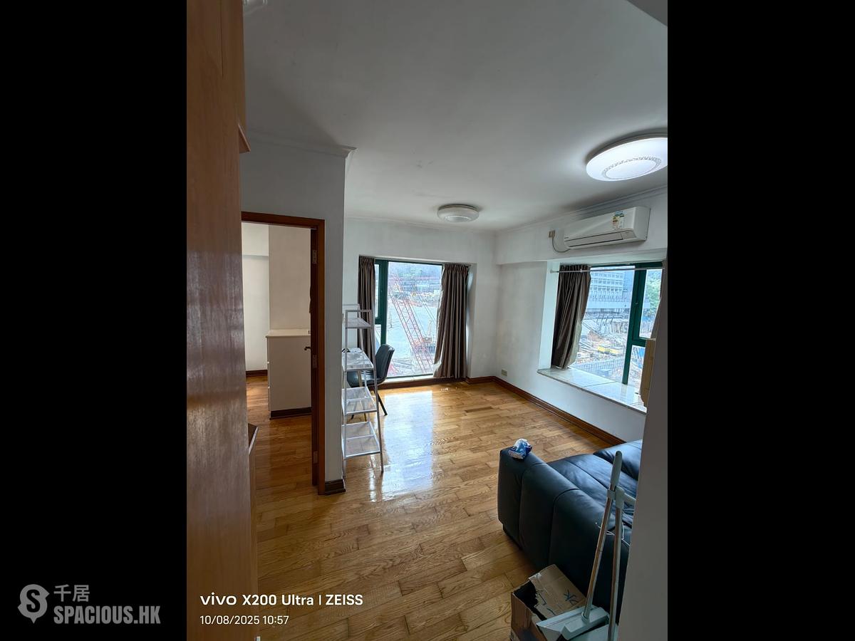 Kennedy Town - University Heights Block 1 01