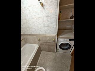 Kennedy Town - University Heights Block 1 06