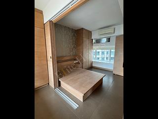 Mid Levels Central - Sussex Court 02