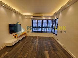 Mid Levels Central - Elegant Terrace 04
