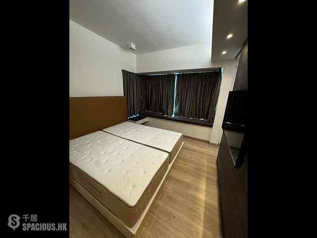 West Kowloon - The Waterfront Phase 2 Block 6 07