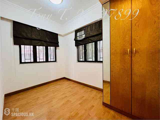 Wan Chai - Man Tung Building 05