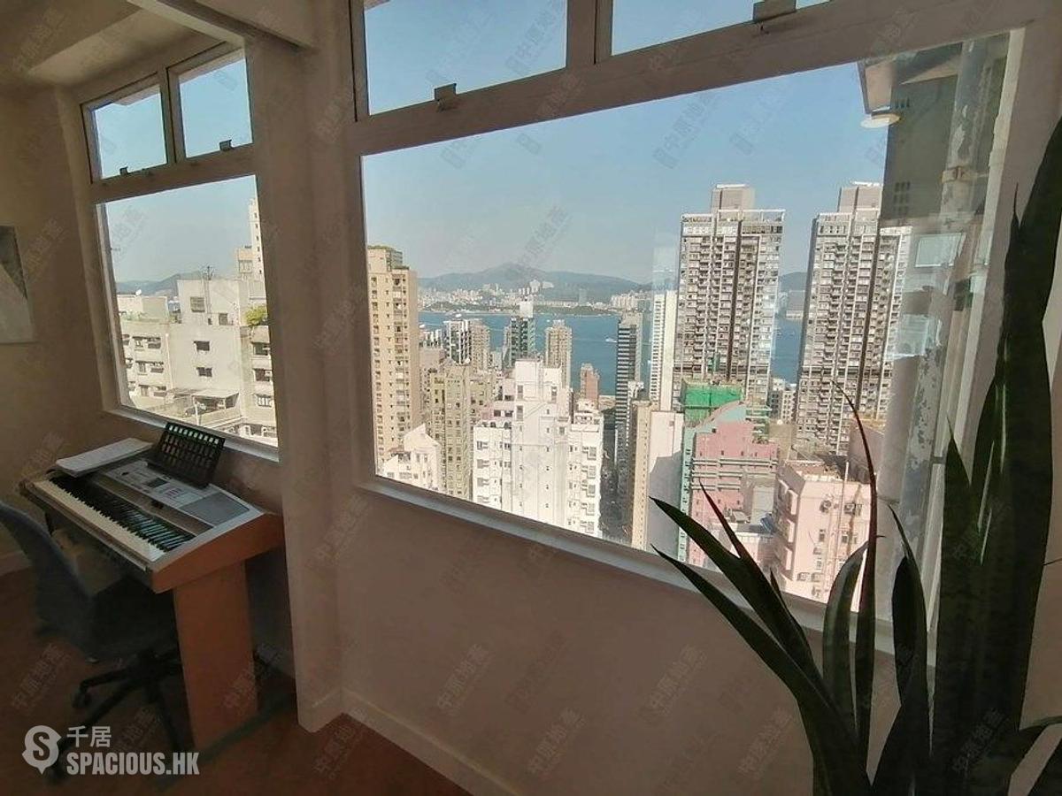 Sai Ying Pun - Golden Phoenix Court 01