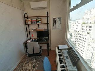 Sai Ying Pun - Golden Phoenix Court 04
