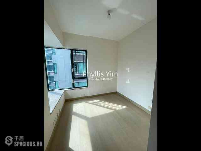 Tseung Kwan O - The Metro City Phase 2 Block 6 04