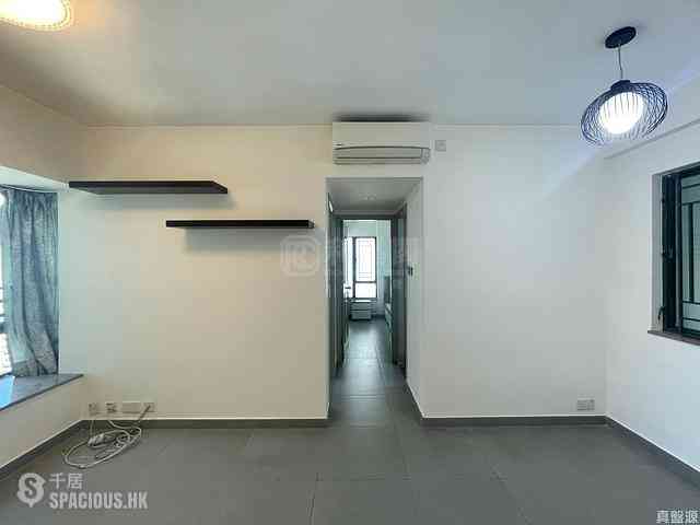 Tseung Kwan O - The Metro City Phase 2 Block 11 02