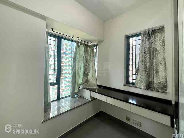 Tseung Kwan O - The Metro City Phase 2 Block 11 06
