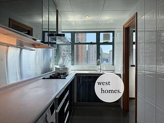 Mid Levels West - 80 Robinson Road 04