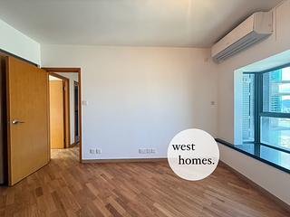 Mid Levels West - 80 Robinson Road 05