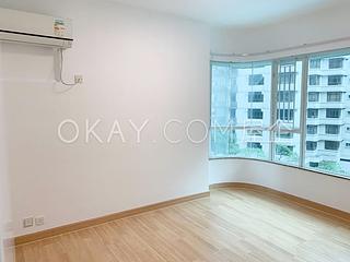 Mid Levels Central - Hillsborough Court 05