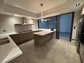 The Peak - Altadena House 02