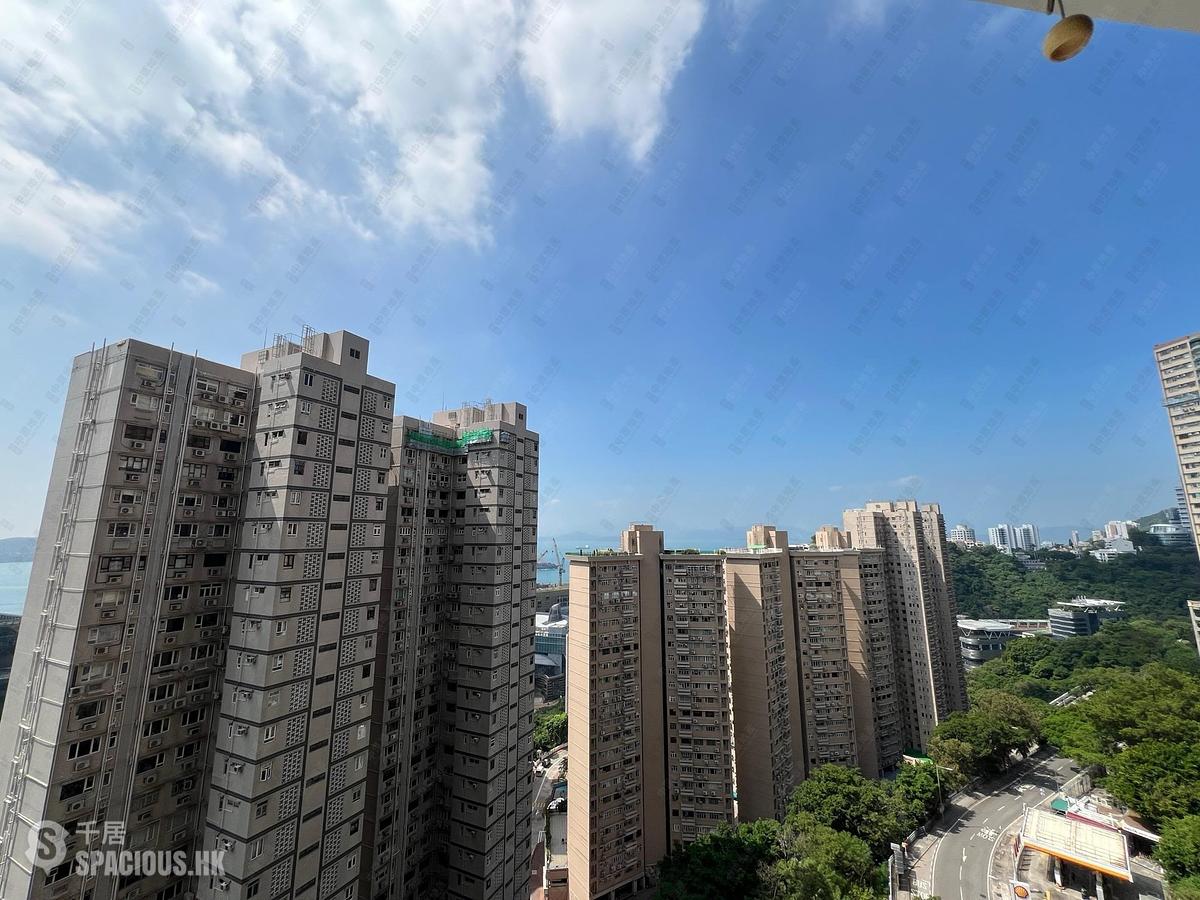 Pok Fu Lam - Baguio Villa Block 27 01