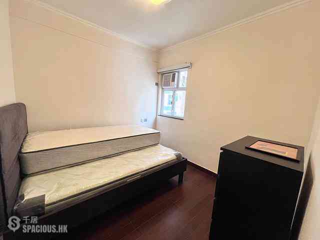 Wan Chai - King Sing House 05