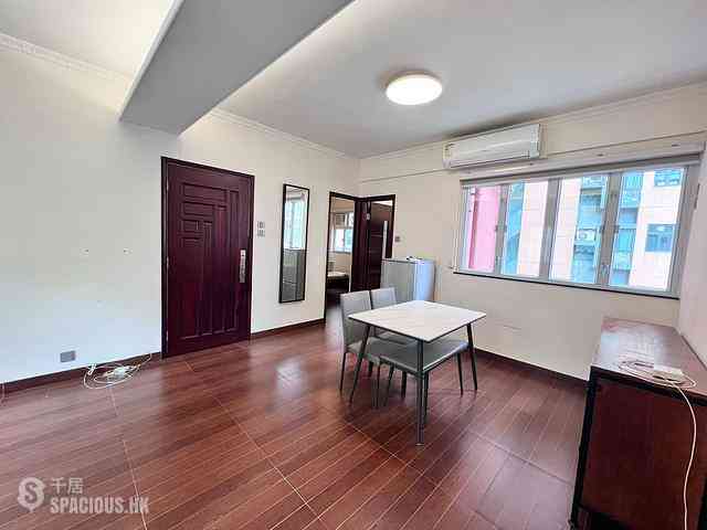 Wan Chai - King Sing House 03