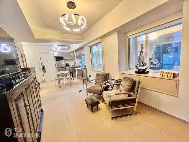 Wan Chai - Silvervale Mansion 04