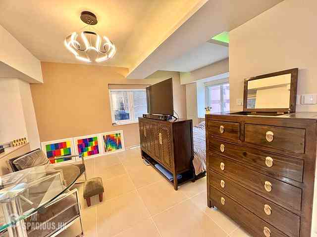 Wan Chai - Silvervale Mansion 05