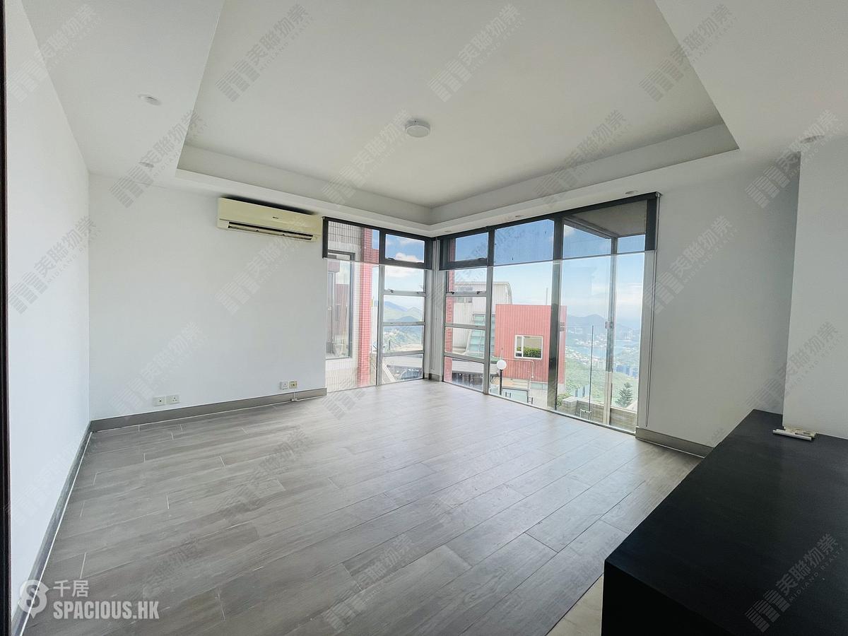 The Peak - Sunshine Villa 01