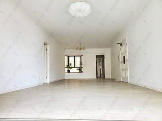 Mid Levels Central - Yukon Court 02