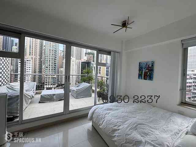 Wan Chai - Hip Sang Building 08