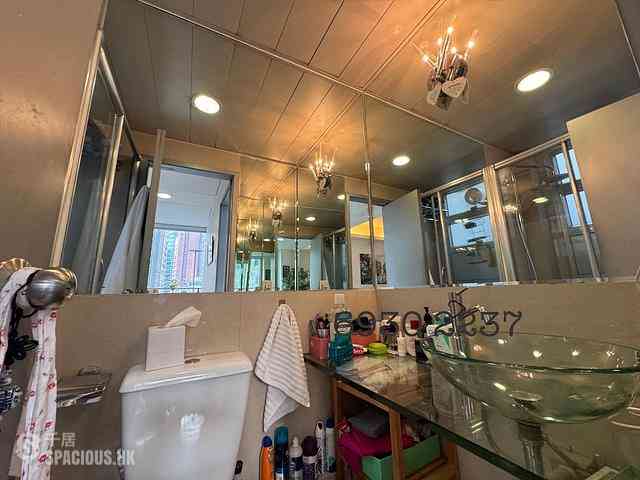 Wan Chai - Hip Sang Building 11