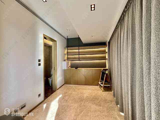 Wong Chuk Hang - Marinella Block 3 13