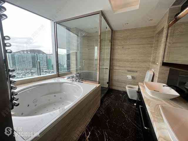 Wong Chuk Hang - Marinella Block 3 09