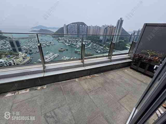 Wong Chuk Hang - Marinella Block 3 17
