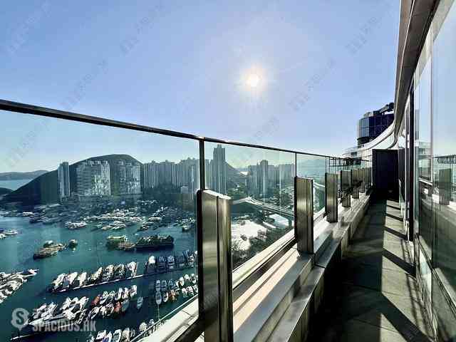 Wong Chuk Hang - Marinella Block 3 19