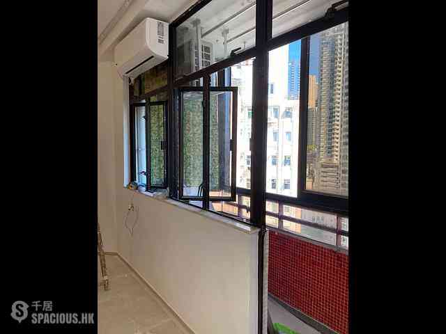 Tai Hang - Dragon Centre Block 2 02