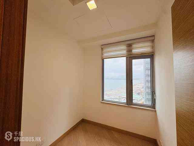 Tung Chung - Century Link Phase 1 Tower 6A 05