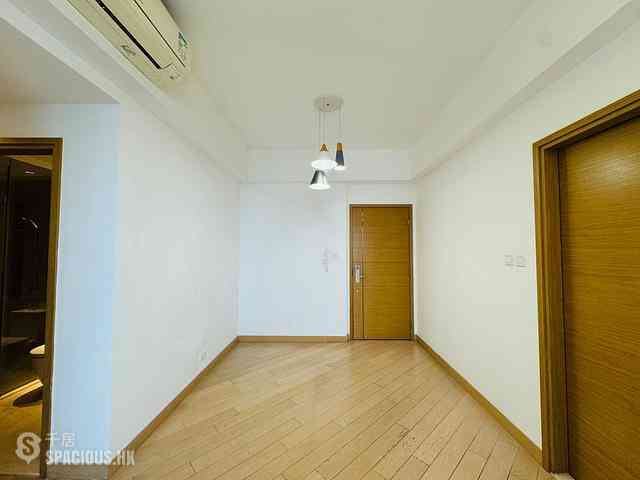 Tung Chung - Century Link Phase 1 Tower 6A 09