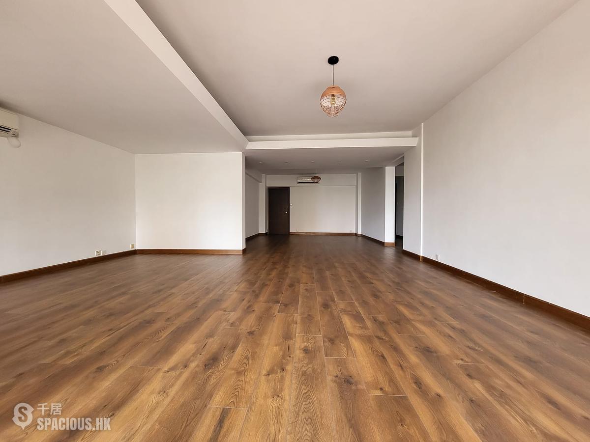 Mid Levels Central - Pine Court Block A-F 01