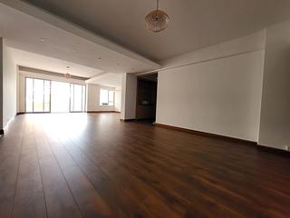 Mid Levels Central - Pine Court Block A-F 03