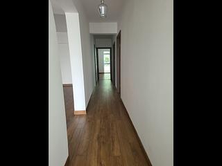Mid Levels Central - Pine Court Block A-F 07