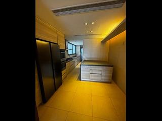 Stubbs Road - Evergreen Villa Block A 17