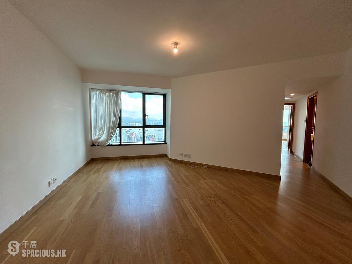 Mid Levels West - 80 Robinson Road 01