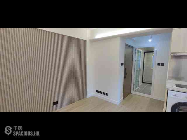Sai Ying Pun - 326-328, Queen's Road West 02